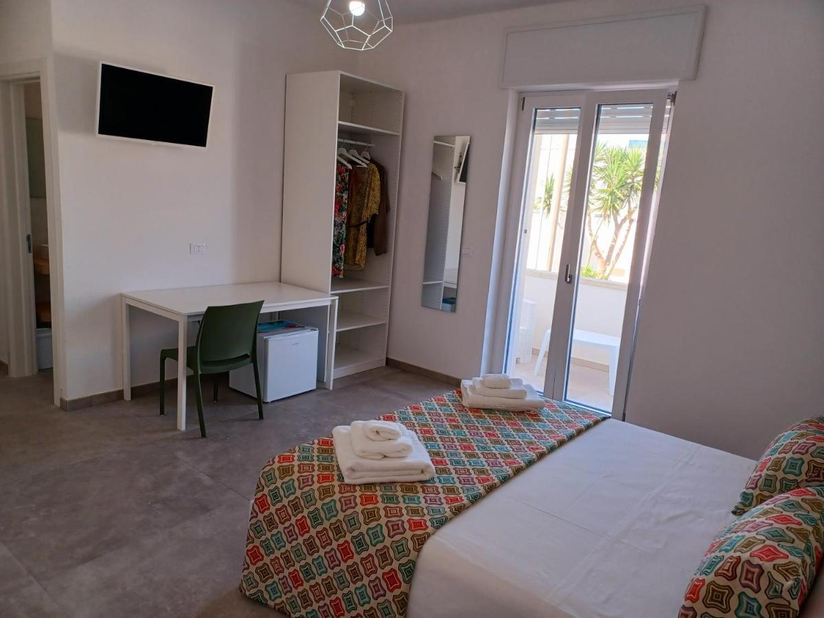 House Salento Central Rooms ตอร์เร ซาน จิโอวานนิ อูเจนโต ภายนอก รูปภาพ