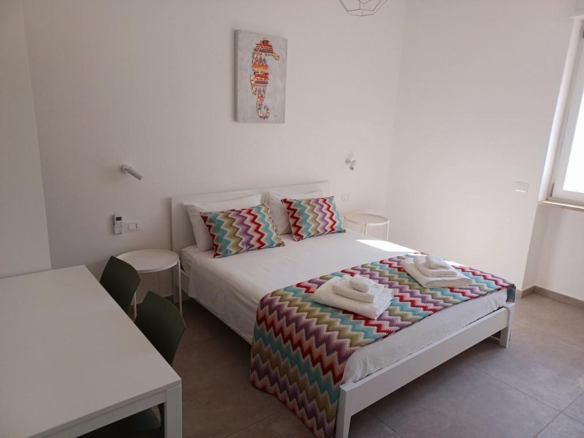 House Salento Central Rooms ตอร์เร ซาน จิโอวานนิ อูเจนโต ภายนอก รูปภาพ